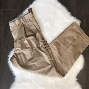 Dockers Men's Khaki Chinos size 32x30